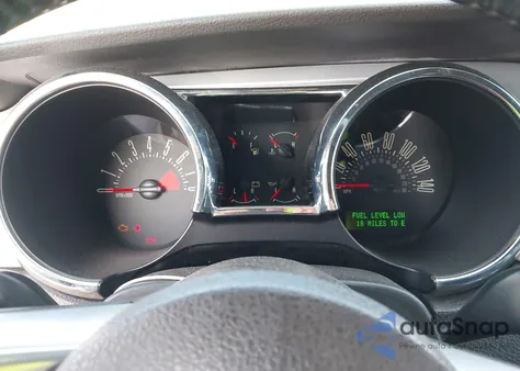 2009 Ford Mustang Gt/Gt Premium z USA, uszkodzony, nr VIN 1ZVHT85H795119586